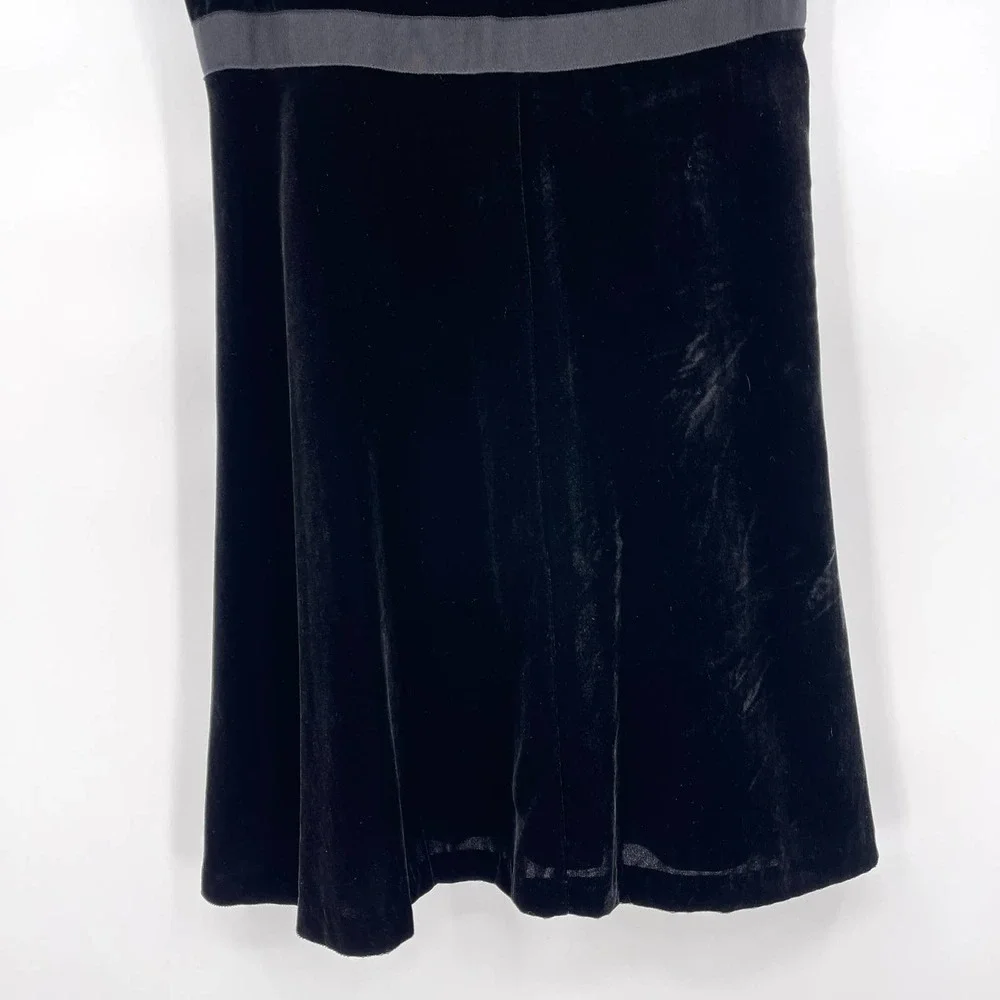 ANN TAYLOR Velvet Short Sleeve V-neck Dress Black 8 NWT - Picture 10 of 14